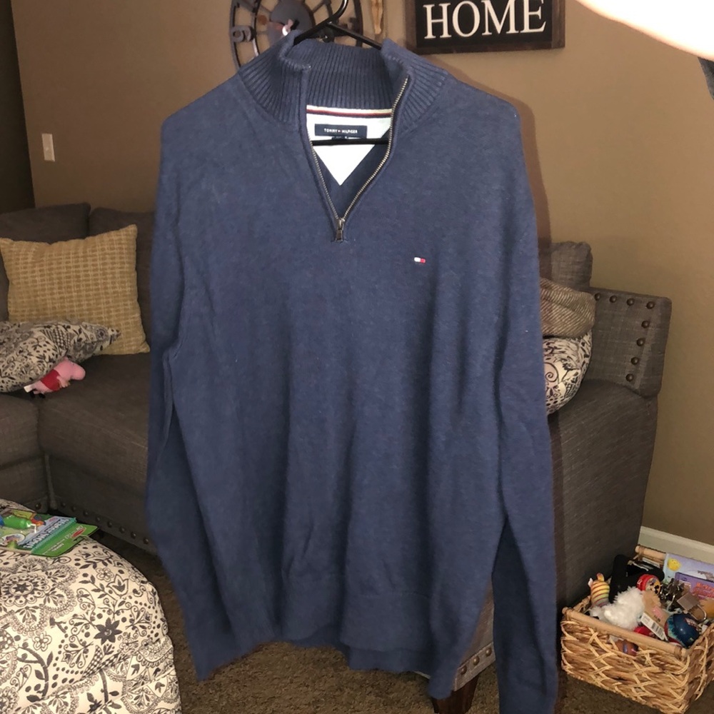 Size large Tommy Hilfiger quarter zip, men, navy